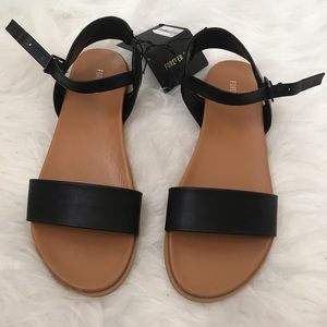 Black Sandals - F21